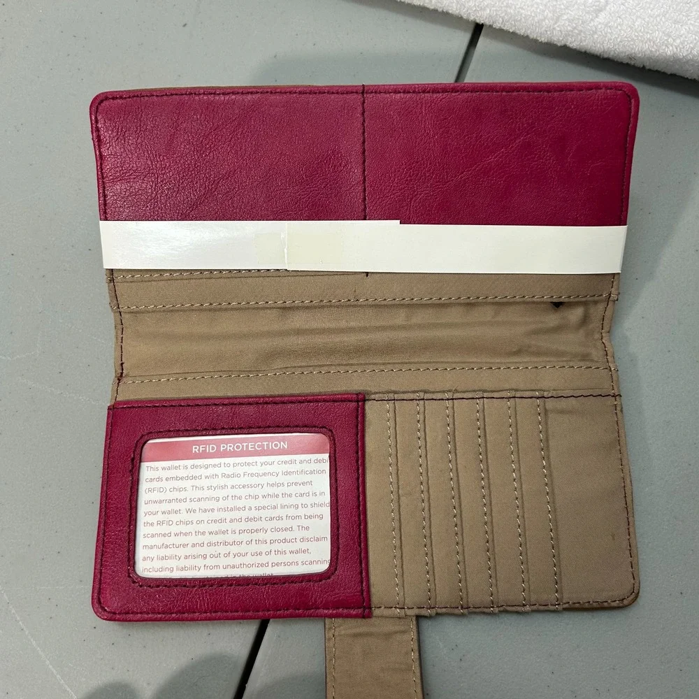 Relic Womens RFID Brown Leather Colorblock Bifold Wallet New